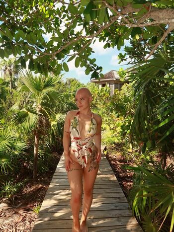 Full leaked Emmycombss private photo