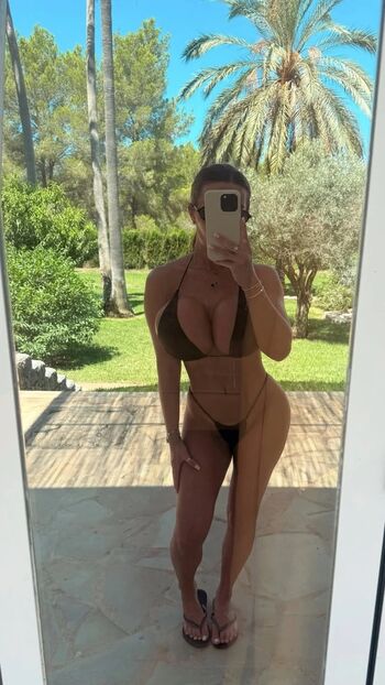 Full leaked Emmymxoxo private photo