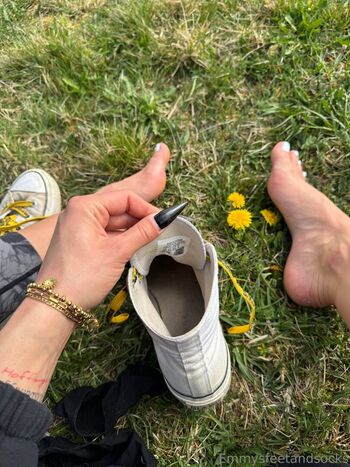 Emmysfeetandsocks