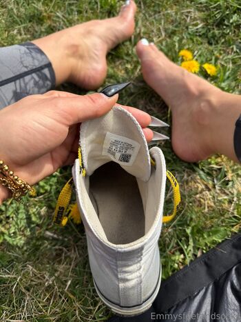 Full leaked Emmysfeetandsocks private photo