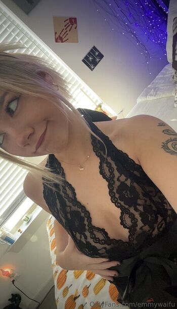 Full leaked Emmywaifu private photo