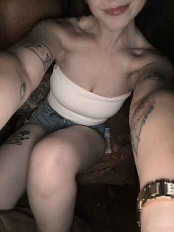 Full leaked Emocranberries private photo