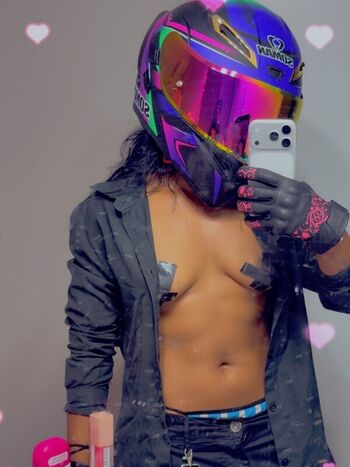 Full leaked Emorie private photo