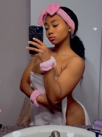 Full leaked Emorie private photo