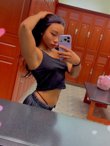 Full leaked Emorie page private photo