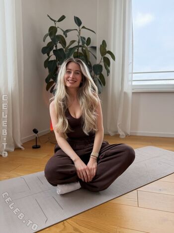 Full leaked Empresslaurasophie page private onlyfans photo