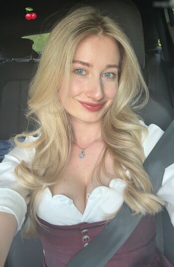 Full leaked Empresslaurasophie private photo