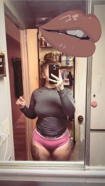 Full leaked Emuliyah ayles private onlyfans photo