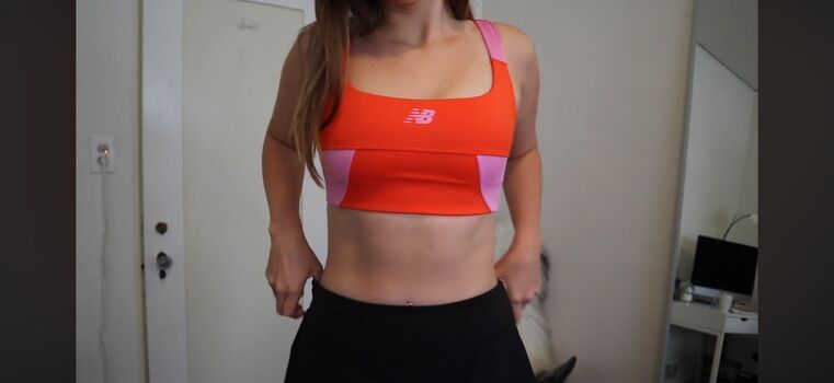 Full leaked Emvy asmr private onlyfans photo