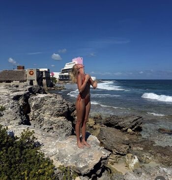 Full leaked Emwallbank private onlyfans photo