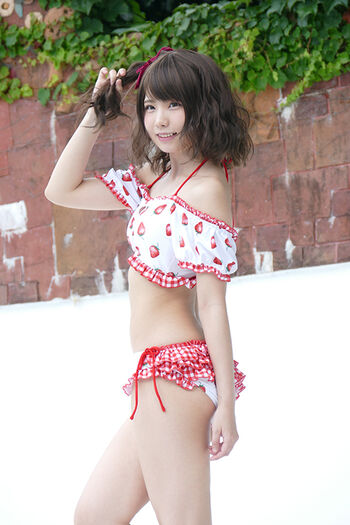 Full leaked Enako page private photo