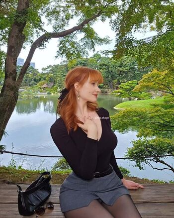 Full leaked Era akage page private onlyfans photo