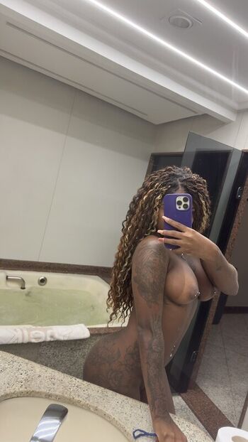 Full leaked Ericafrill private photo