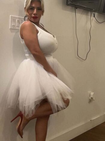 Full leaked Erikagurrion page private onlyfans photo