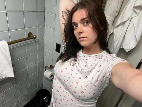 Full leaked Erin dougal private photo