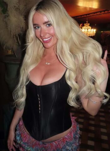 Full leaked Erin lally page private onlyfans photo