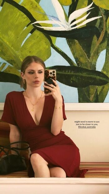 Full leaked Erin moriarty private photo