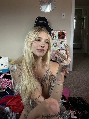 Full leaked Errordoll private photo