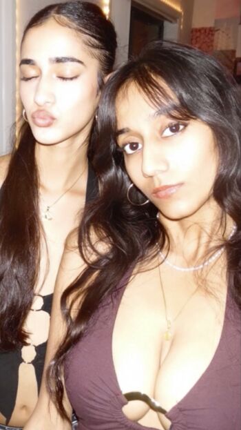 Full leaked Esha private photo