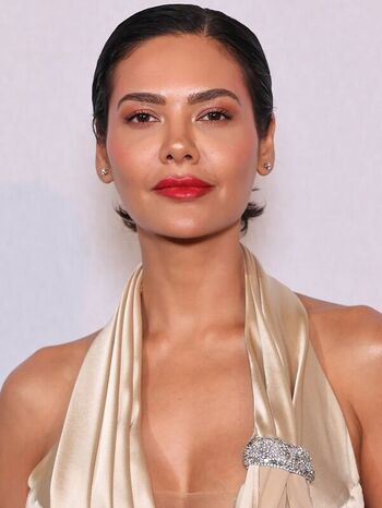 Full leaked Esha gupta private photo