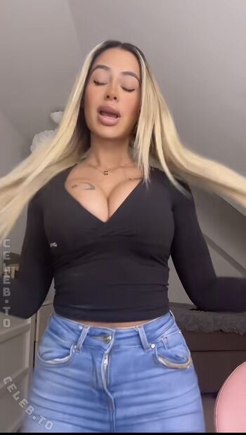 Full leaked Esleem private photo