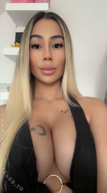Full leaked Esleem private photo