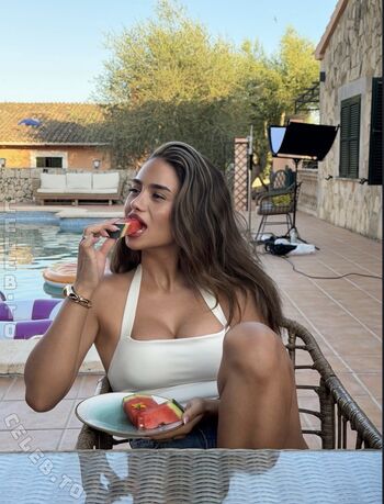 Full leaked Esra algac private photo