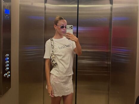 Full leaked Ester exposito page private photo