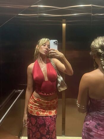 Full leaked Ester exposito private photo