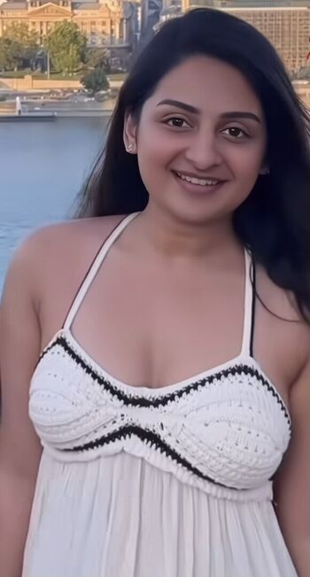 Full leaked Estheranil private onlyfans photo