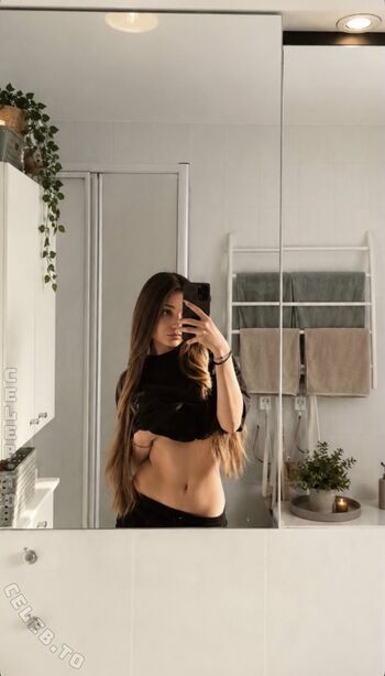 Full leaked Etiennee lng private photo