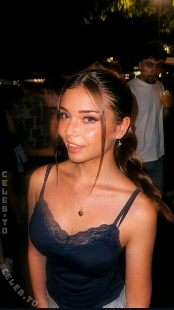Full leaked Etiennee lng private photo