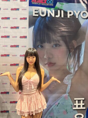 Full leaked Eunji pyoapple private photo