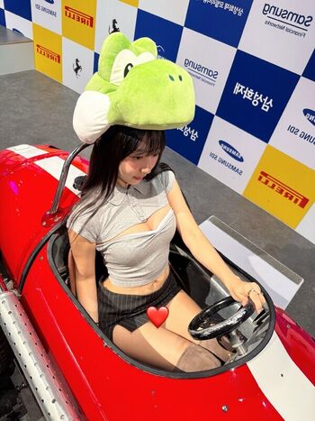 Full leaked Eunji pyoapple private photo