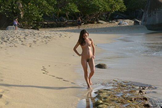 Full leaked Eva lunia page private photo