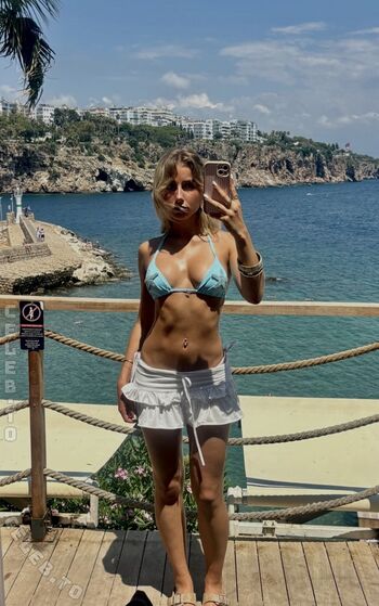 Full leaked Evaaklm private photo