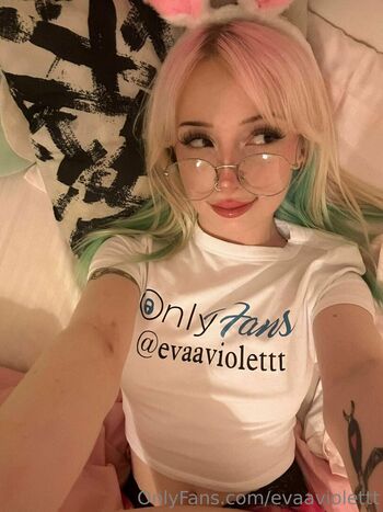 Full leaked Evaaviolettt private photo