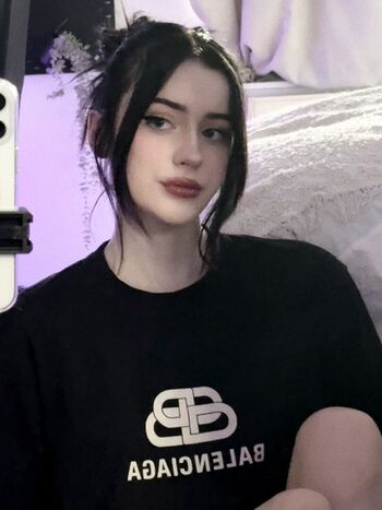 Full leaked Evalunna private onlyfans photo