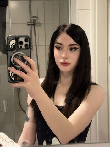Full leaked Evalunna private photo