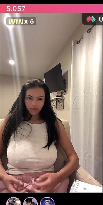 Full leaked Evalynn ruiz private photo