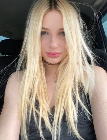 Full leaked Evameow private onlyfans photo