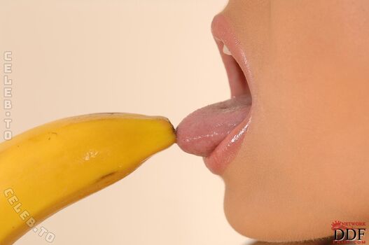 Full leaked Eve angel private onlyfans photo