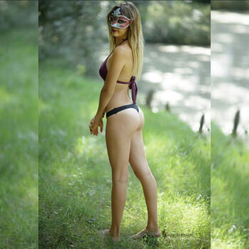 Full leaked Evechipie private photo
