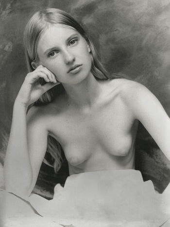 Full leaked Evelina private photo