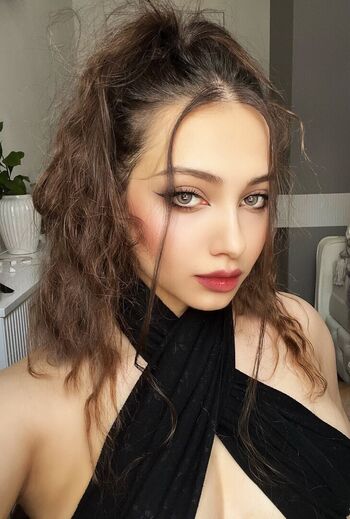 Full leaked Evelinaava page private onlyfans photo