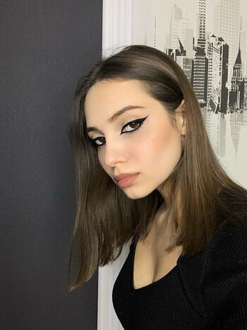 Full leaked Evelinaava page private onlyfans photo