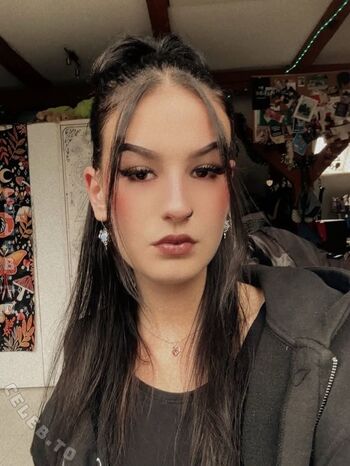 Full leaked Eveline private onlyfans photo