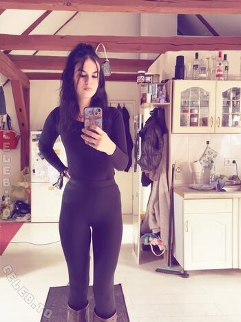 Full leaked Eveline private onlyfans photo