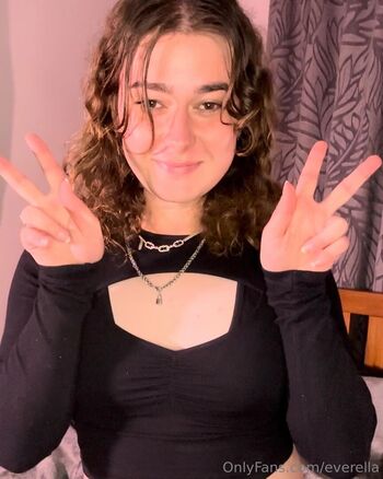 Full leaked Everella ily private onlyfans photo