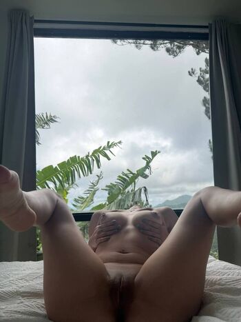 Full leaked Everli x private photo